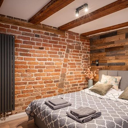 Apartamenty Stare Cegly Torun Bagian luar foto